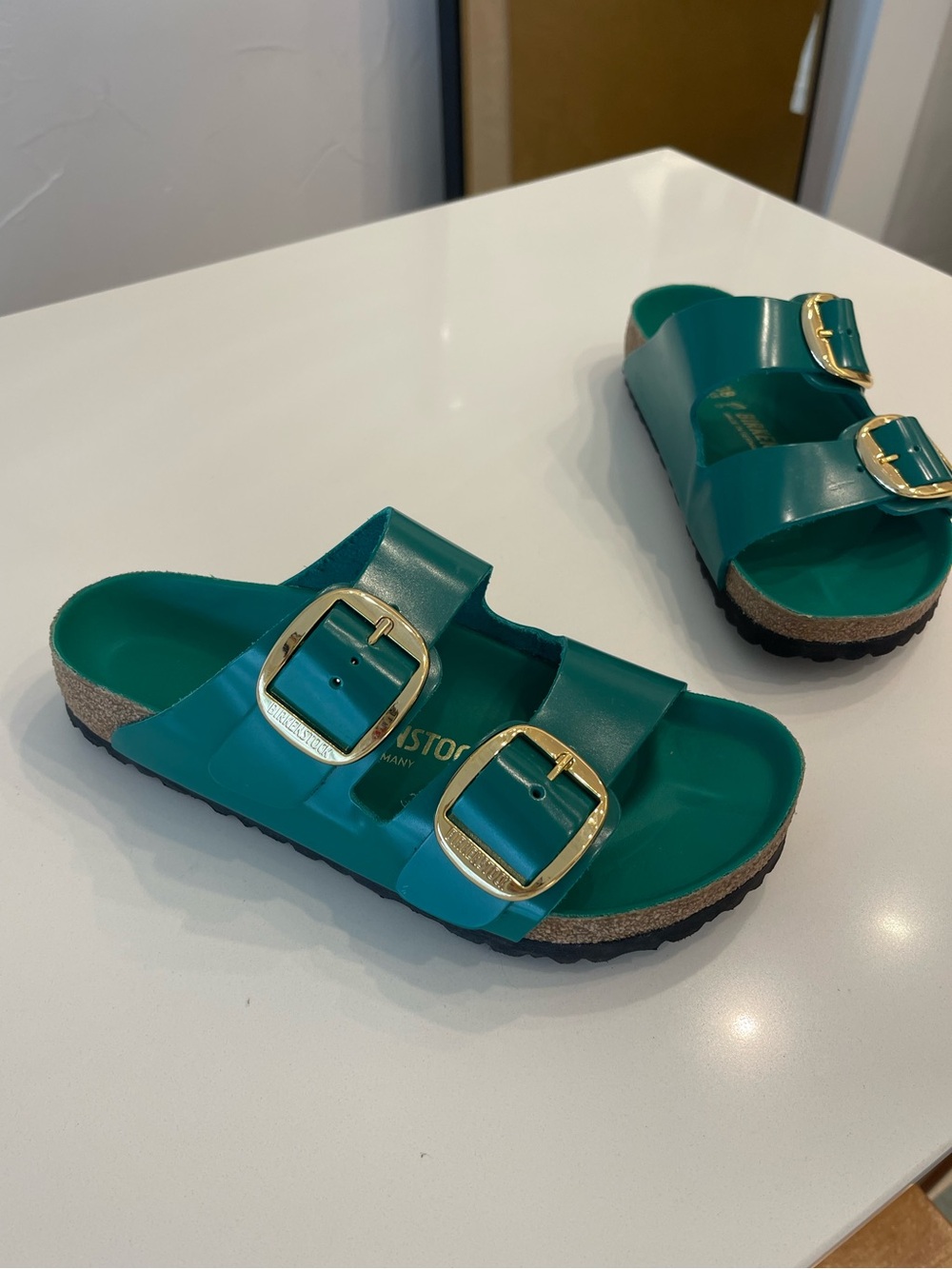 Birkenstocks green Arizona sandal with big gold buckle Size 38 - Picture 2 of 11